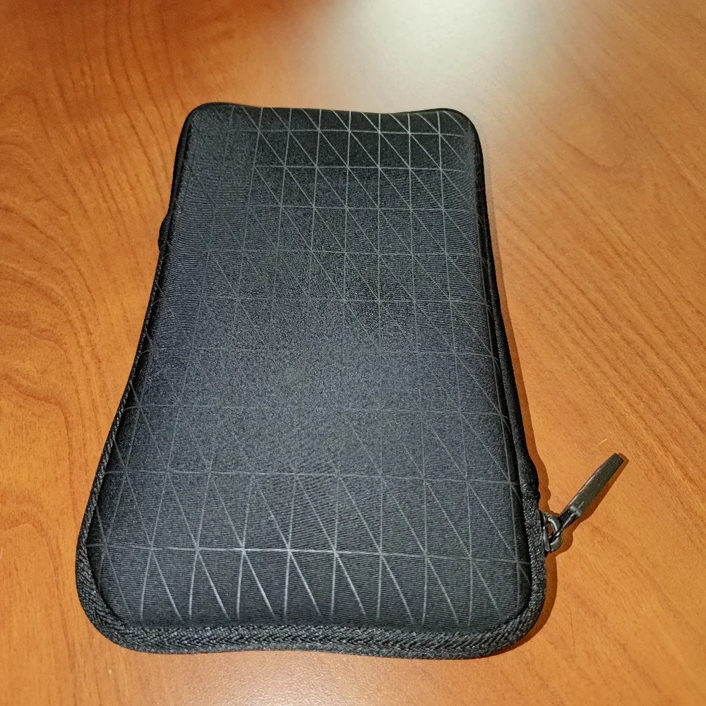 Google Sleeve GLE10100 for Nexus 7 Tablets - Black